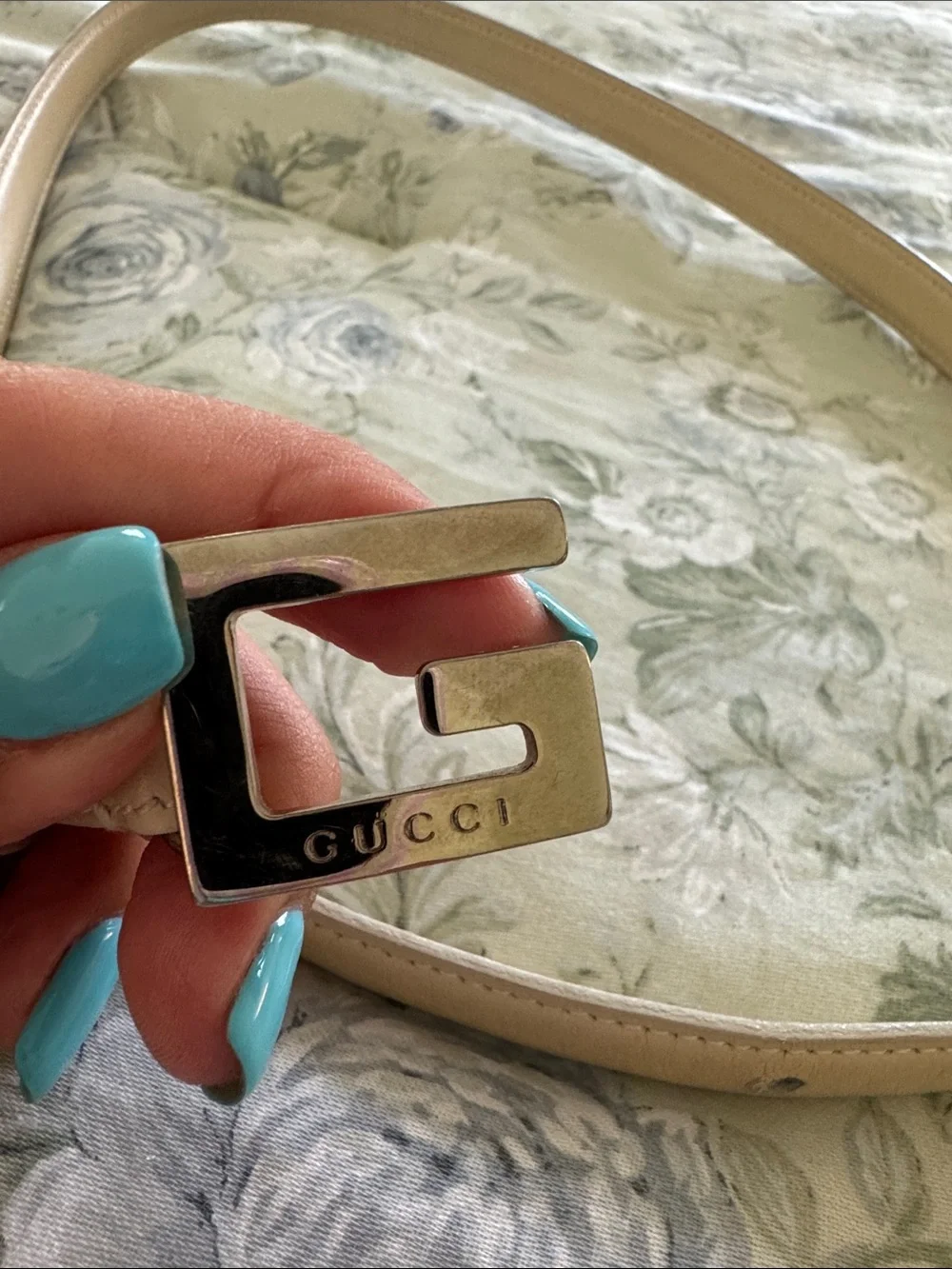 Gucci Cream Leather Belt with Silver G Buckle